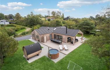 Ferienhaus für 12 Personen, mit Garten und Terrasse sowie Sauna in Djursland