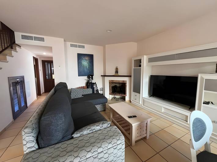 Apartamento para 6 personas, con jacuzzi además de balcón y jardín, Familias con niños en Fuente Álamo de Murcia