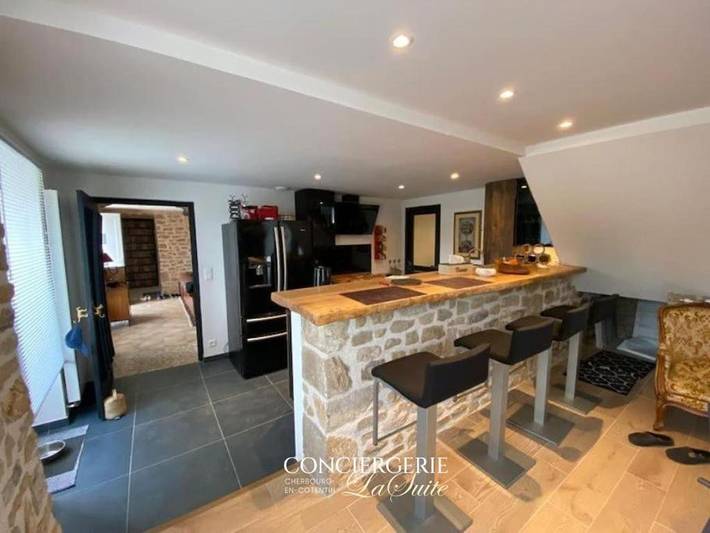 Gîte pour 10 personnes, avec jardin et terrasse à Valcanville - 2