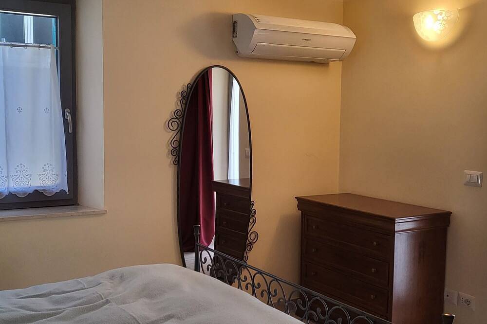 Ganze Wohnung, Guardea, apartment to reach Orvieto in 20 minutes in Guardea, Terni Provinz