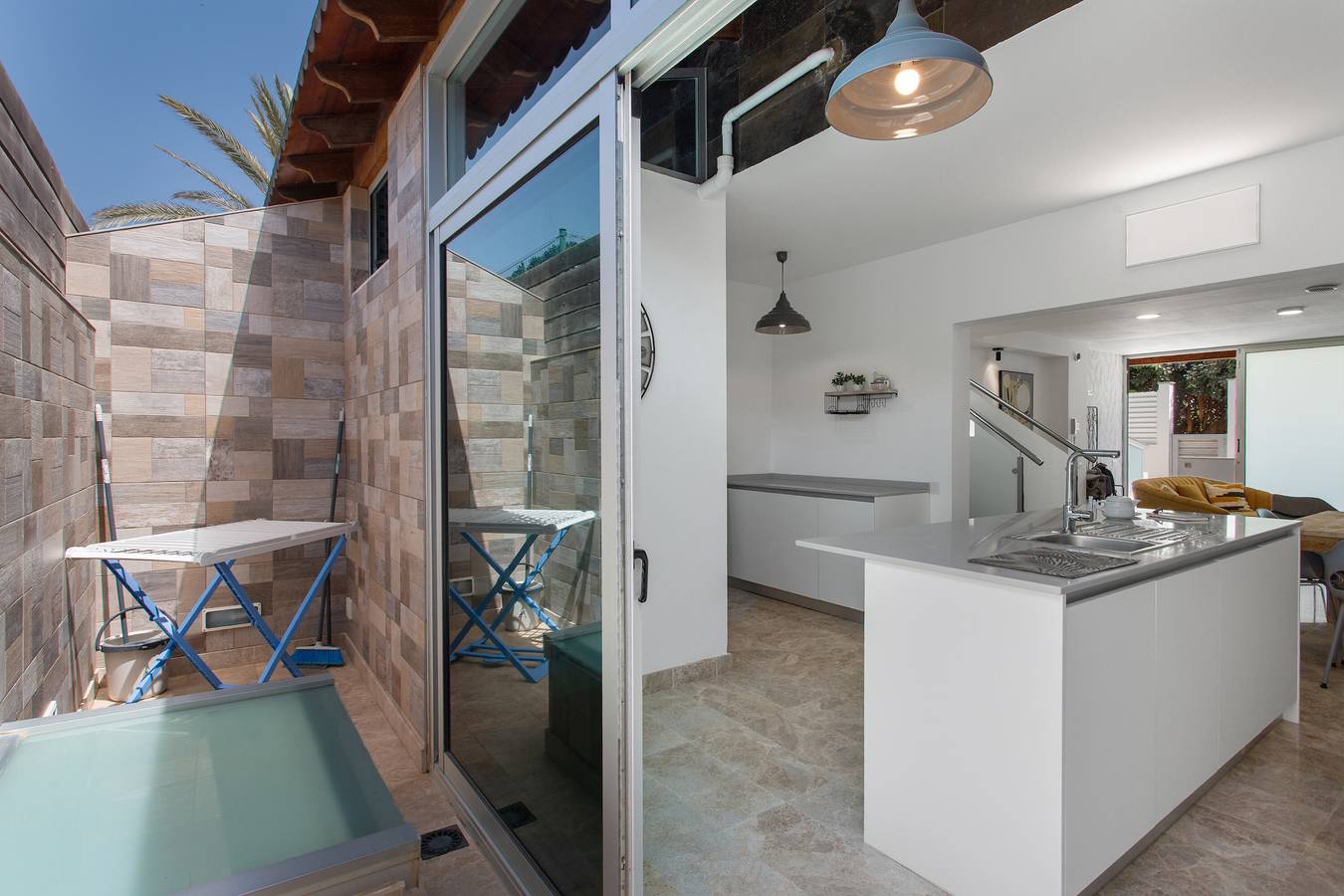 Ganze Wohnung, Ferienwohnung 'Alicia' mit Balkon und Wlan in Corralejo, La Oliva