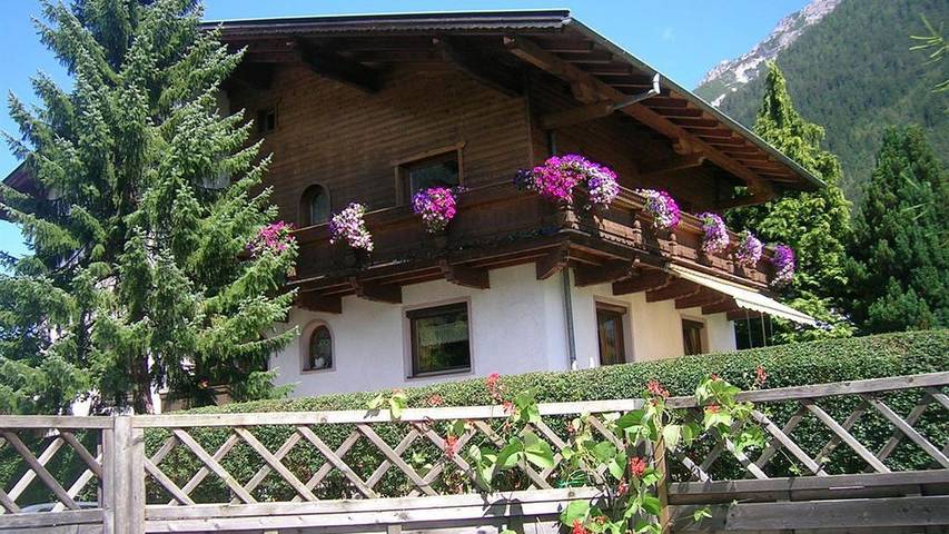 Ferienwohnung für 5 Personen, mit Garten