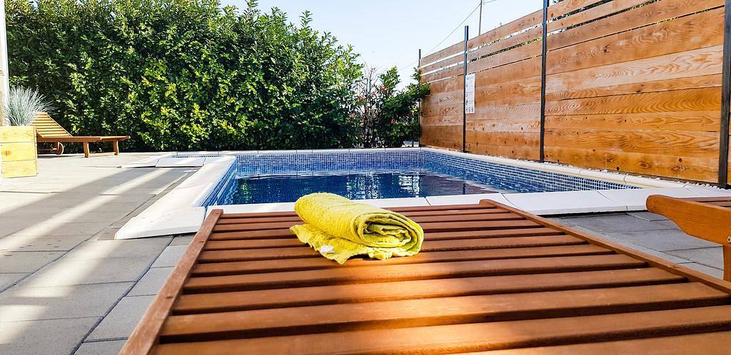 Geheel appartement, Vakantieappartement voor 8 personen met balkon in Polača, Zadar