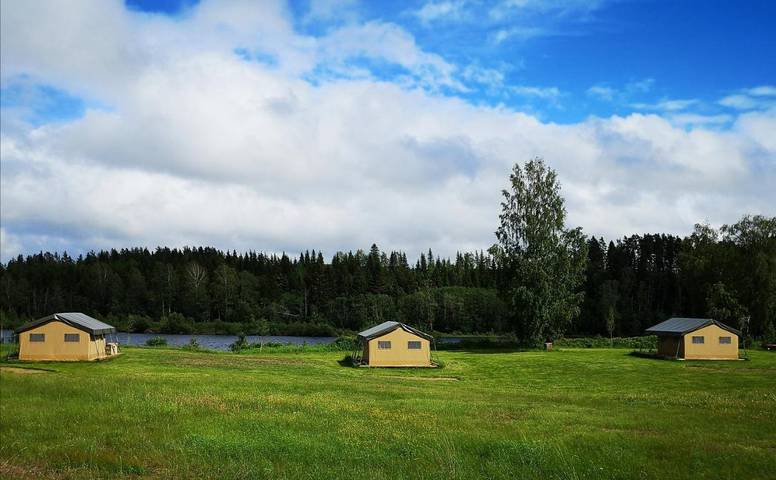 Camping für 6 Personen, mit Terrasse und Ausblick sowie Garten in Mittelschweden - 3