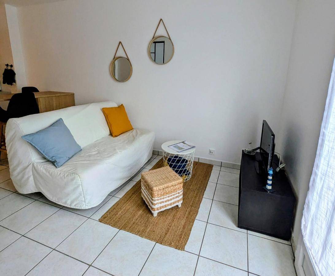 Appartement entier, Le Studio La Plage à 350m Le Centre à 500m in Damgan, Côte des Mégalithes