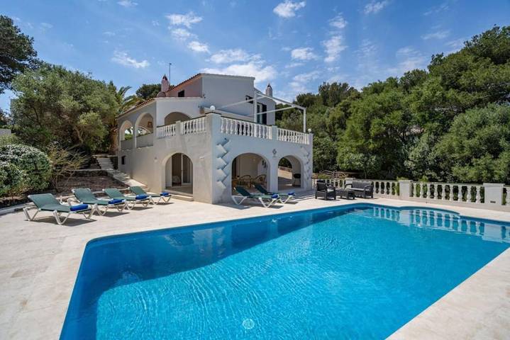 Casa rural para 6 personas, con Balcón además de Jardín y Piscina en Port d'Addaia