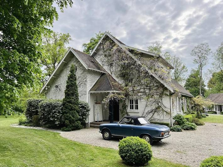 Location de vacances pour 10 personnes, avec Balcon ainsi que Terrasse et Vue à Chappes