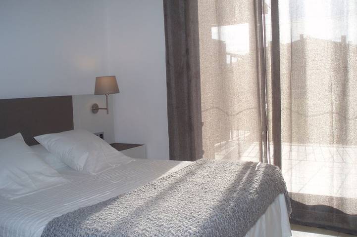 Location de vacances pour 5 personnes, avec piscine et jardin dans Bonmont Terres Noves - 2