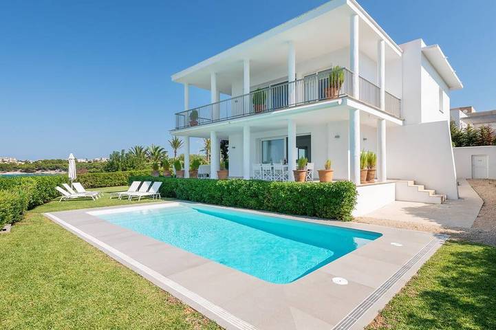 Villa für 10 Personen, mit Garten und Pool sowie Balkon in Portocolom