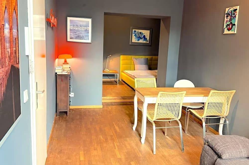 Ganze Wohnung, Schöne Wohnung im Trendviertel Ottensen nähe S-Bahn in Altona Hamburg, Hamburg