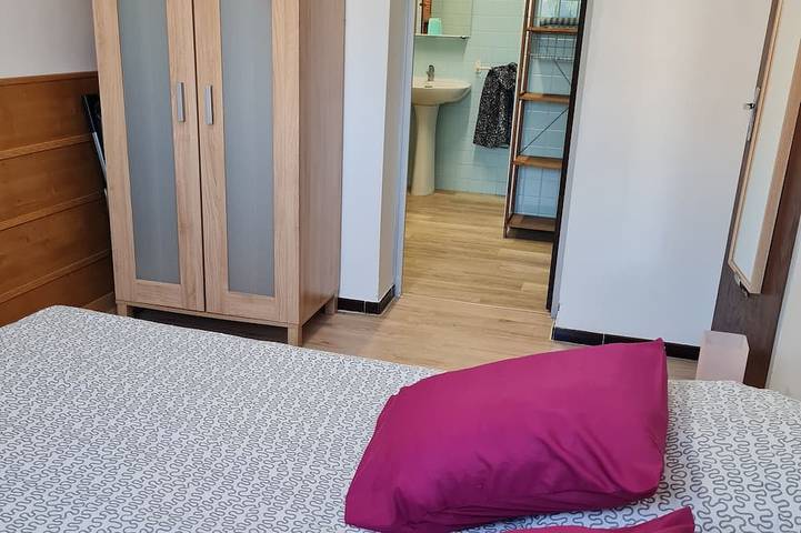 Gîte pour 2 personnes, avec terrasse et jardin à La Garde - 4