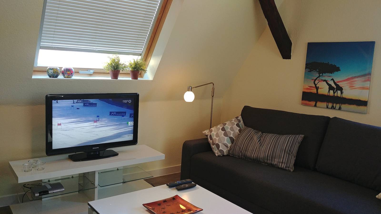 Ganze Wohnung, Ferienwohnung 'Rheinblick Wohnung 5' mit Gemeinschaftsterrasse, Wlan und Klimaanlage in Neuendorf (Koblenz), Koblenz