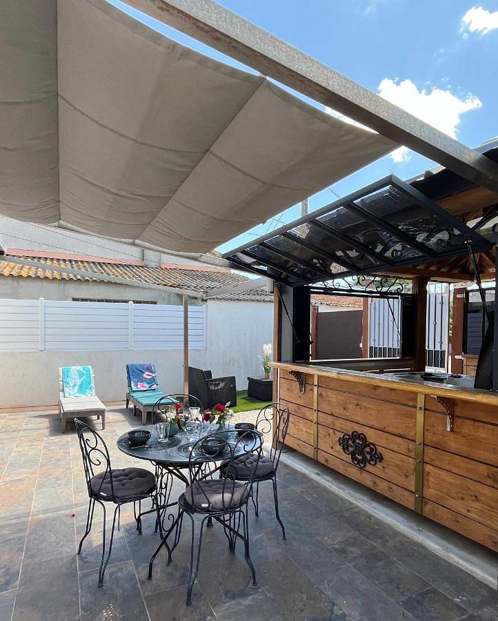 One-Bedroom House in Châteauneuf-les-Martigues, Côte méditerranéenne (France)