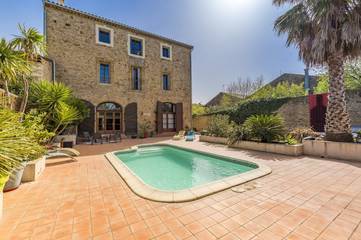 Chambre d’hôte pour 4 personnes, avec sauna et jacuzzi ainsi que jardin et piscine à Neffiès