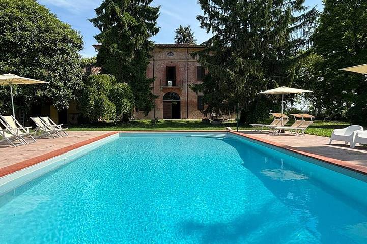 Villa für 8 Personen, mit Terrasse und Garten - 1