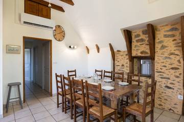 Gîte pour 8 Personnes dans Almont-les-Junies, Aveyron, Photo 4