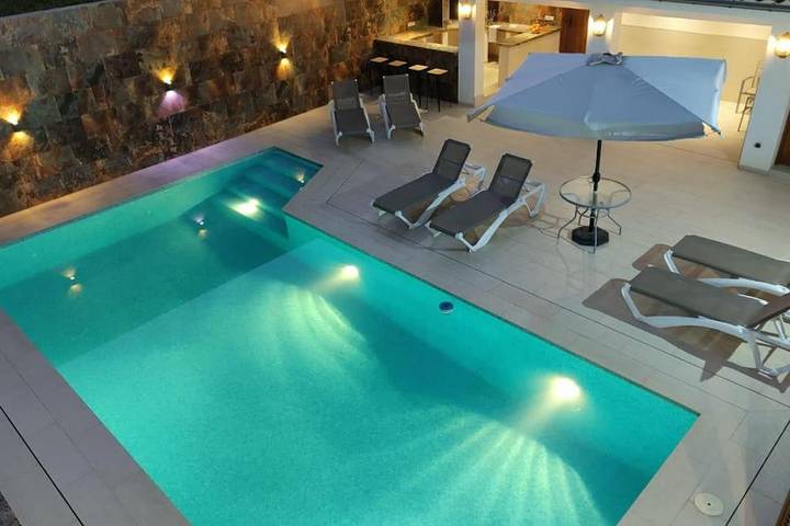 Maison de vacances pour 8 personnes, avec piscine et terrasse - 1