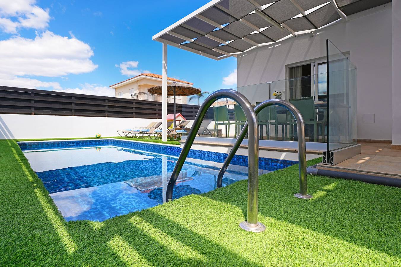 White Star in Chipre Sur