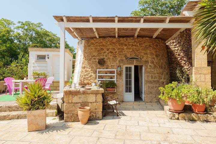 Casa vacanza per 5 persone, con Idromassaggio e Giardino a Taviano
