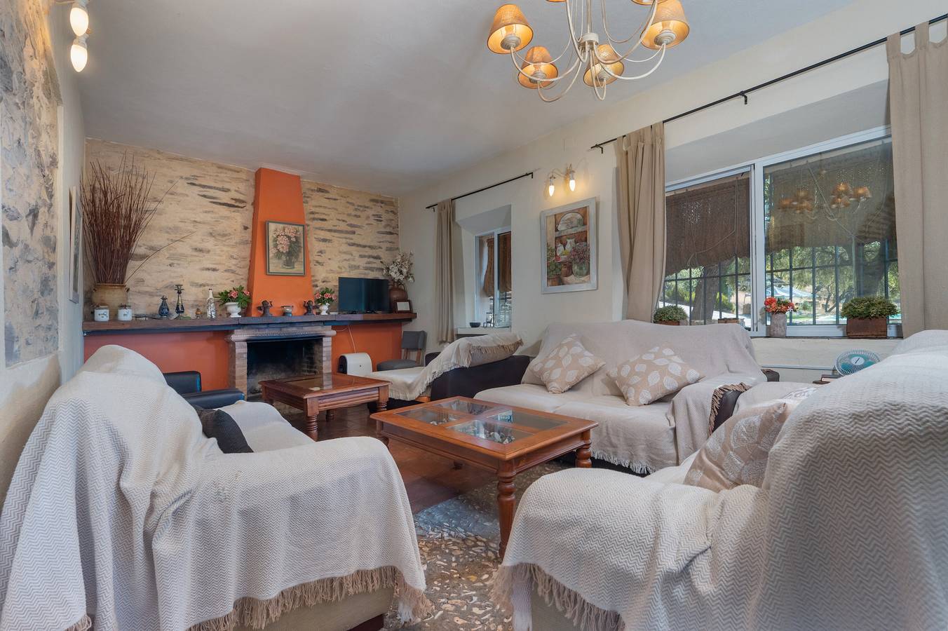 Country House "El Rincón" with Mountain View, Private Pool & 2 Terraces in Arroyomolinos de León, Sierra de Aracena y Picos de Aroche