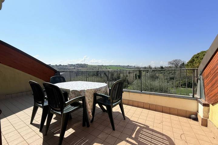 Appartamento intero, S361 - Sirolo, bilocale in residence con piscina in Sirolo, Riviera del Conero