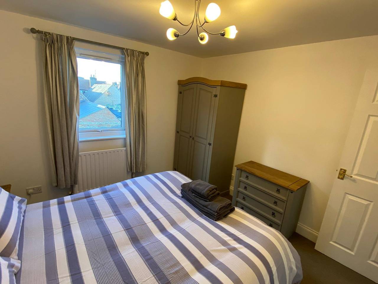 Entire apartment, Marina View Penthouse Apt 2Br Parking St Neots Town Centre in St Neots, Cambridgeshire
