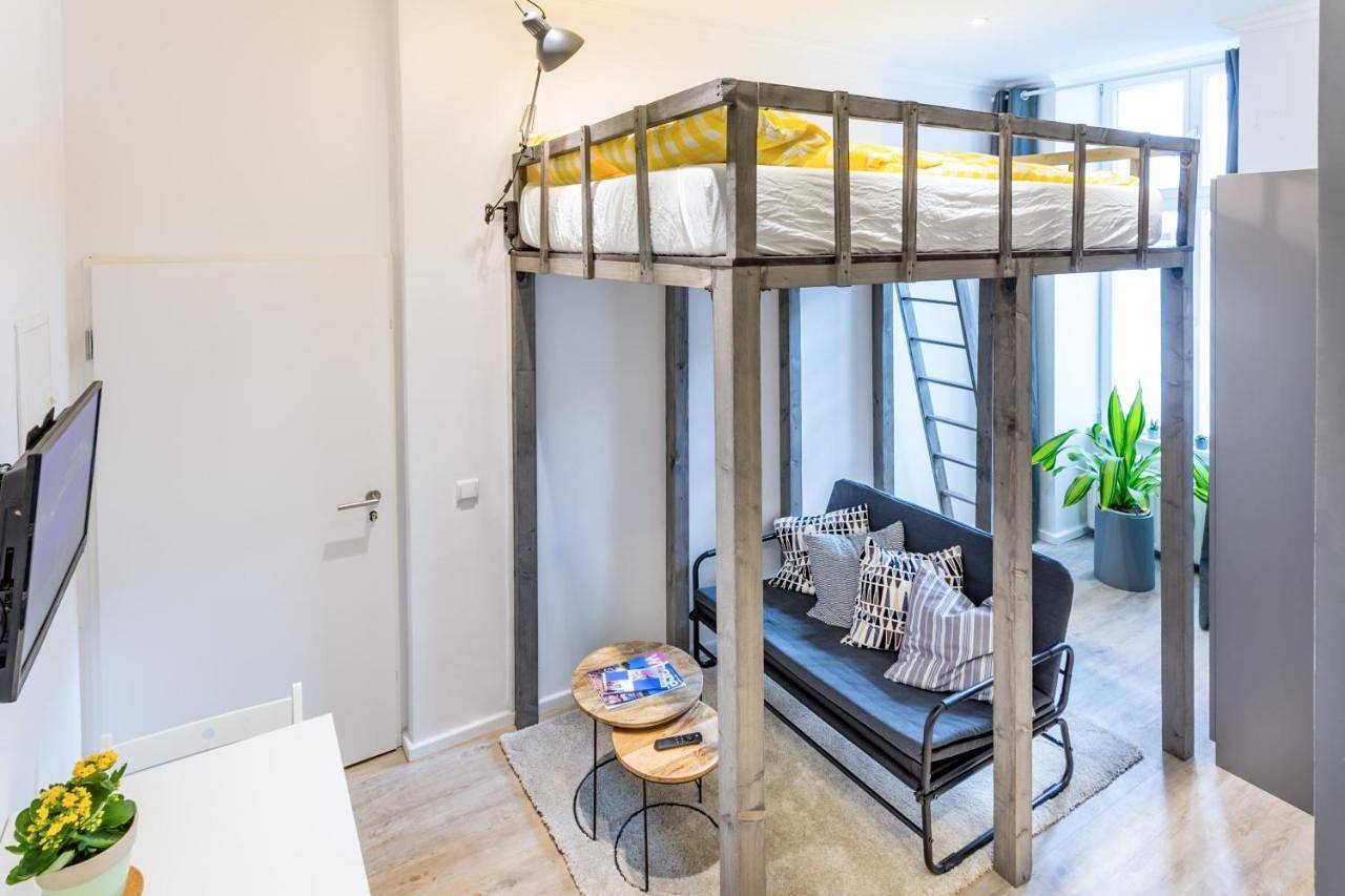Ganze Wohnung, Apartment in Charlottenburg Berlin, Berlin