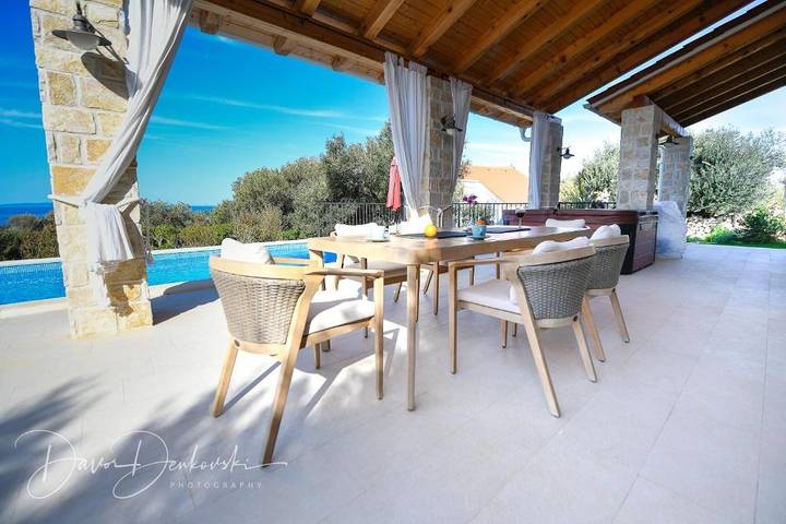 Ferienhaus für 6 Personen, mit Sauna und Balkon/Terrasse sowie Pool, mit Haustier