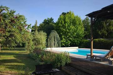 Location de vacances pour 3 personnes, avec jardin et piscine à Saint-Michel-sur-Loire