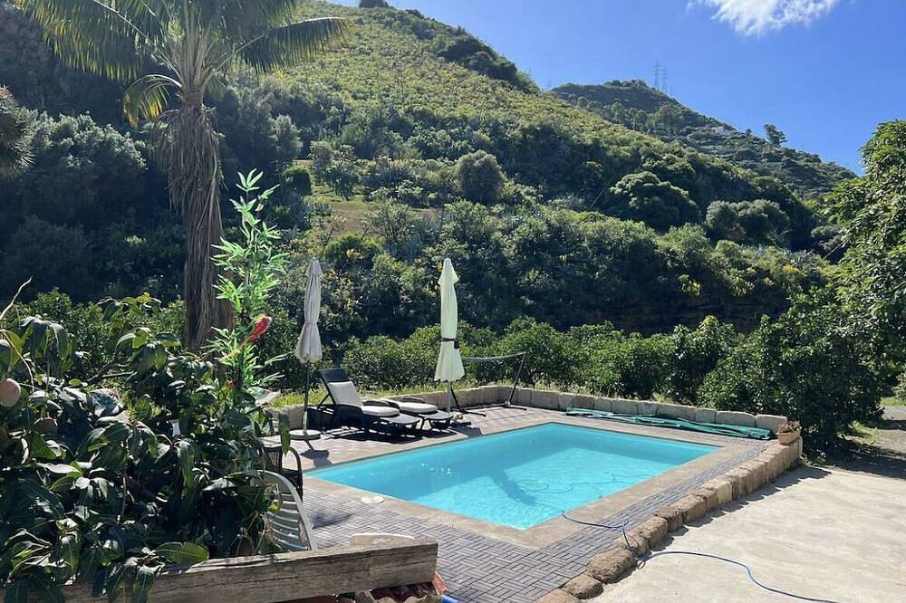 The orange house in Santa Brígida, Gran Canaria Est