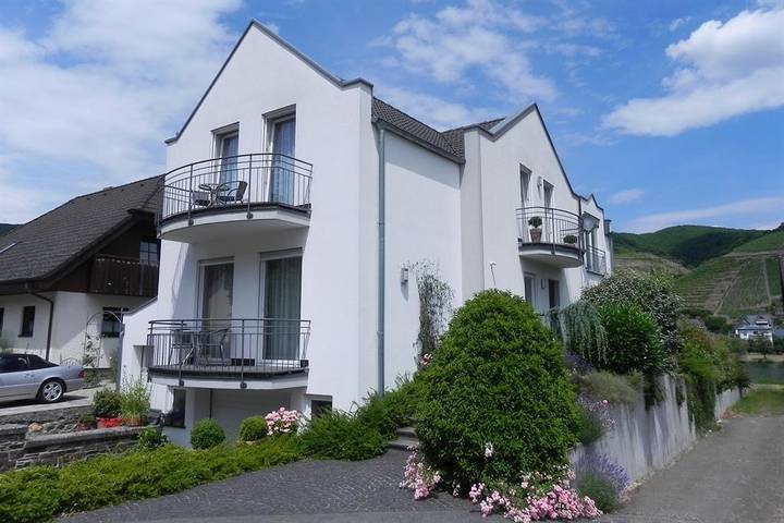 Ferienwohnung für 2 Personen, mit Balkon und Terrasse in Zell (Mosel) - 2