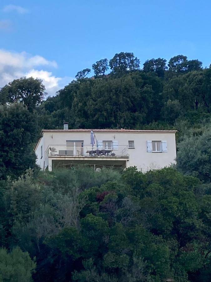 Location de vacances pour 4 personnes, avec vue et terrasse à Tavaco