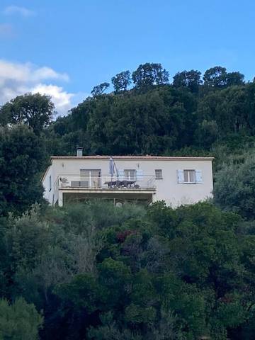 Cottage pour 4 personnes, avec terrasse et vue à Tavaco