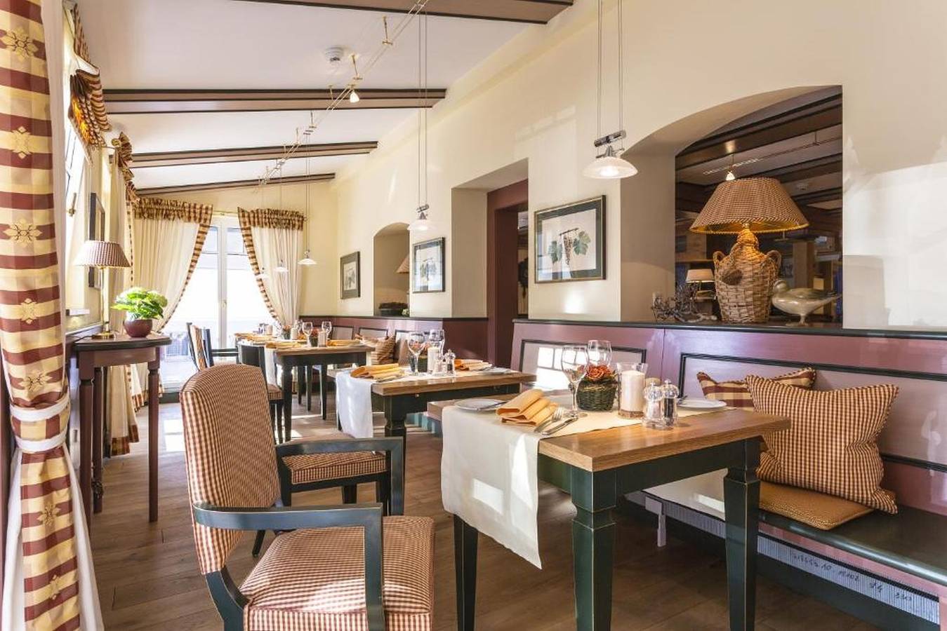 Landhotel - Restaurant Zur Krone - Komfort Doppelzimmer in Gottenheim, Südschwarzwald