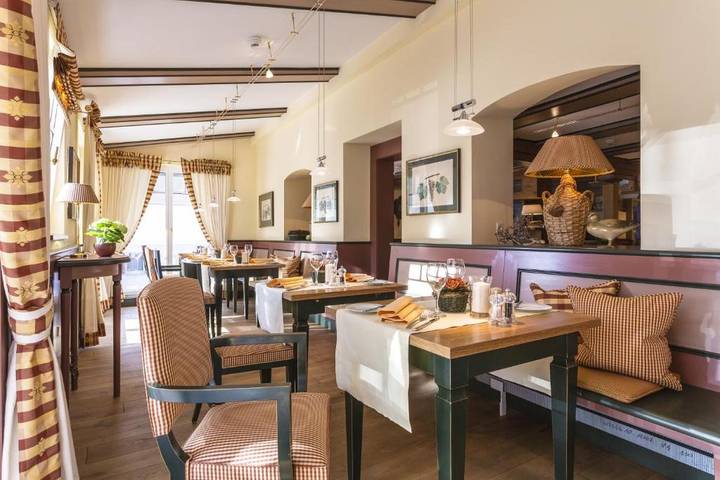 Landhotel - Restaurant Zur Krone - Komfort Doppelzimmer in Gottenheim, Südschwarzwald