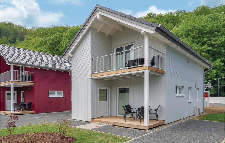 Ferienhaus für 8 Personen, mit Sauna und Garten sowie Terrasse und Ausblick in Thale