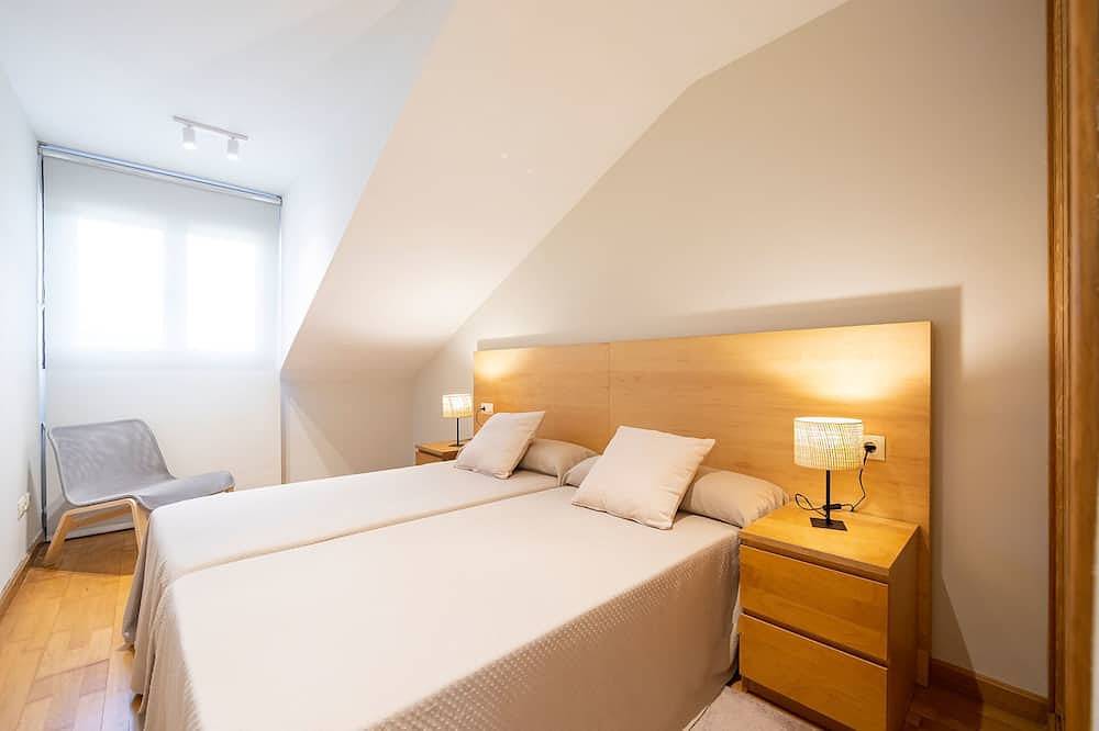 Ganze Wohnung, Llanes Apartment with Terrace and Garden - Luz de Poniente in Posada de Llanes, Llanes