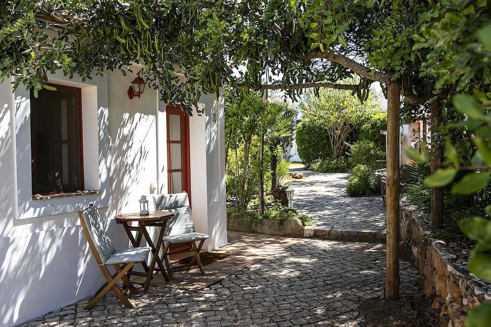 Helles Studio mit Küchenzeile 9 km von Lagos entfernt in Barão de São João, Lagos