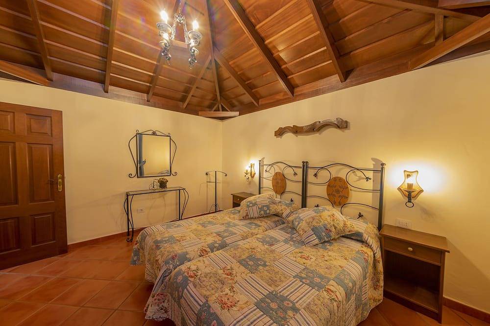 Lugar ideal para desconectar del estrés diario y la práctica del senderismo. in Erjos, Los Silos
