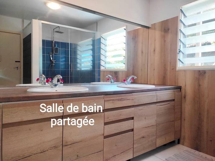 Gîte pour 2 personnes, avec jardin et vue à Nouméa - 3