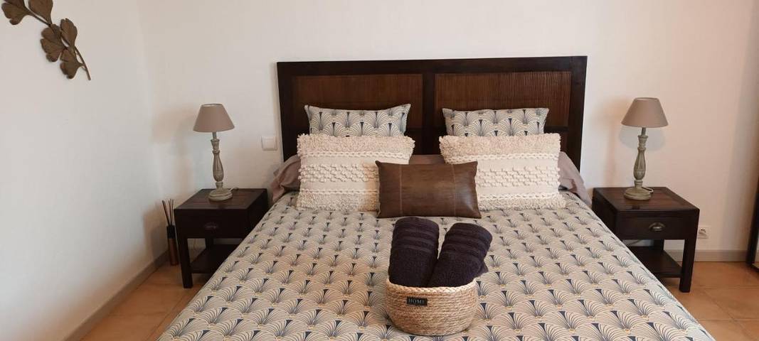 Chambre d’hôte pour 2 personnes, avec vue ainsi que terrasse et jardin, animaux acceptés à Sauzon - 4