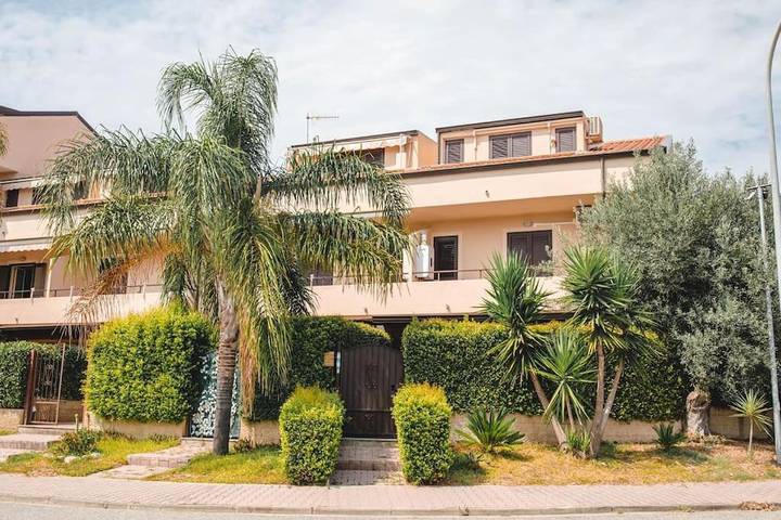 Appartamento per 4 persone, con panorama e terrazza a Montauro