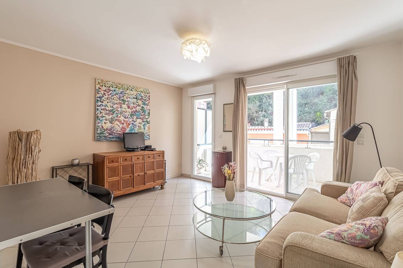 Entire apartment, One bedroom flat near Monaco in Beausoleil, Nice region