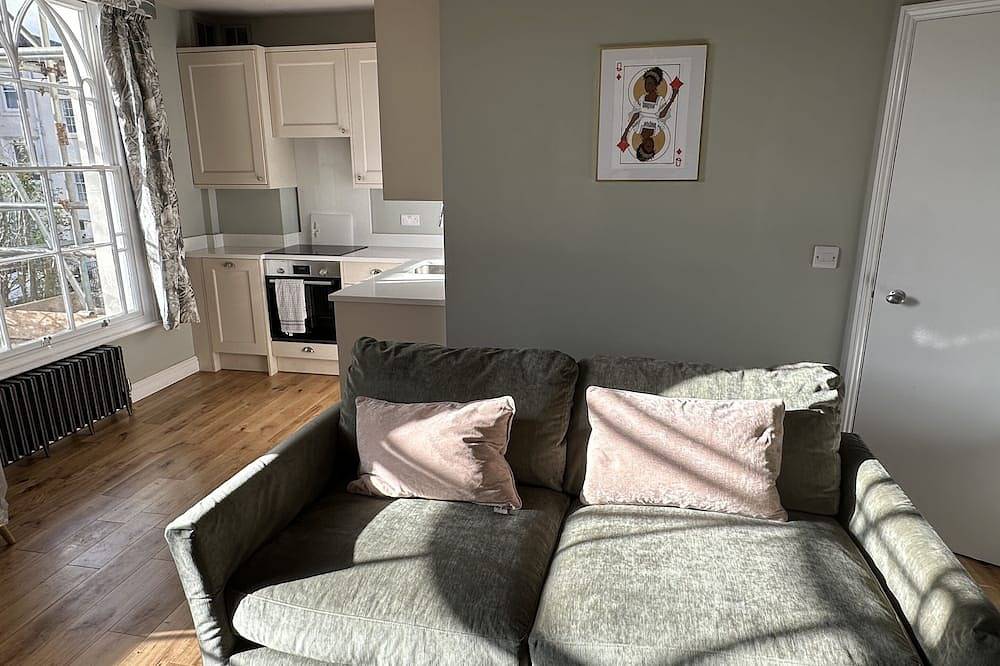 Ganze Wohnung, Luxus Business Suite – Zentral & Highspeed in Exeter, Devon