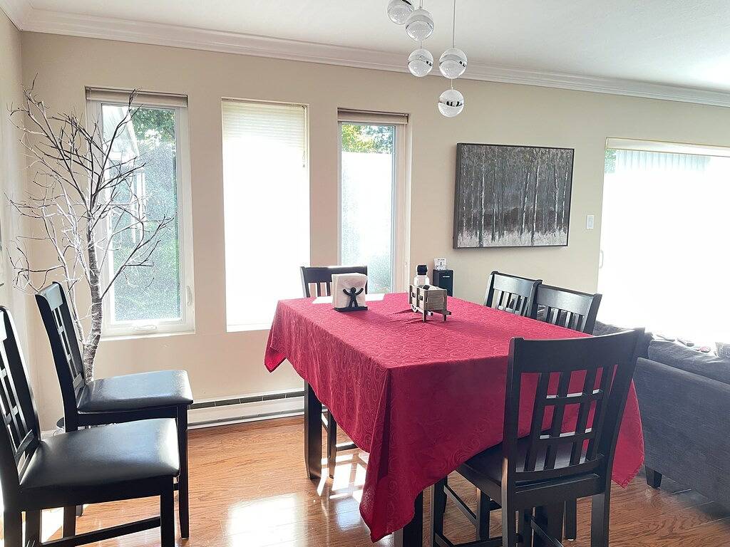 Quiet, private, bungalow w fenced yard. in Parksville, Regional District of Nanaimo