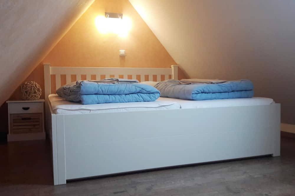 4****Haus – Garten, Südterrasse, Kamin, Wlan, hochwertige Ausstattung in Pruchten, Vorpommern-Rügen