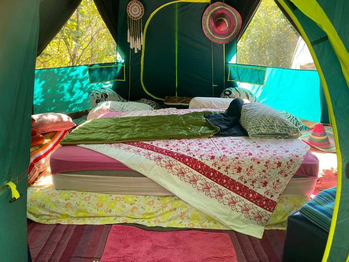 Tente pour 4 personnes, avec vue ainsi que piscine et jardin, animaux acceptés dans les Alpes maritimes - 4