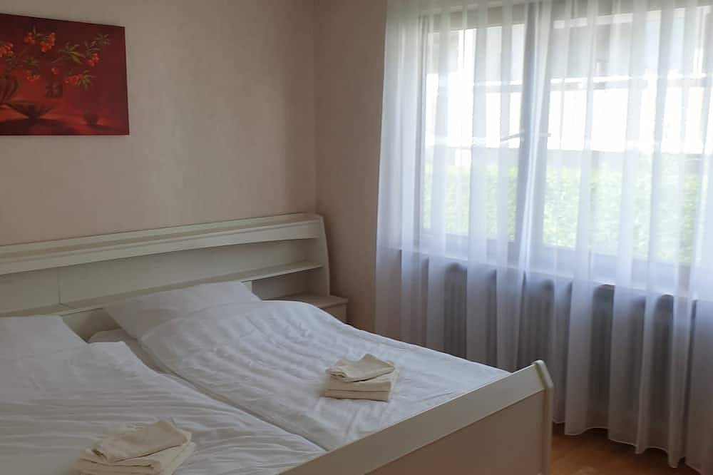 Ganze Wohnung, Haus Thea bei Stuttgart in Leonberg, Nordschwarzwald