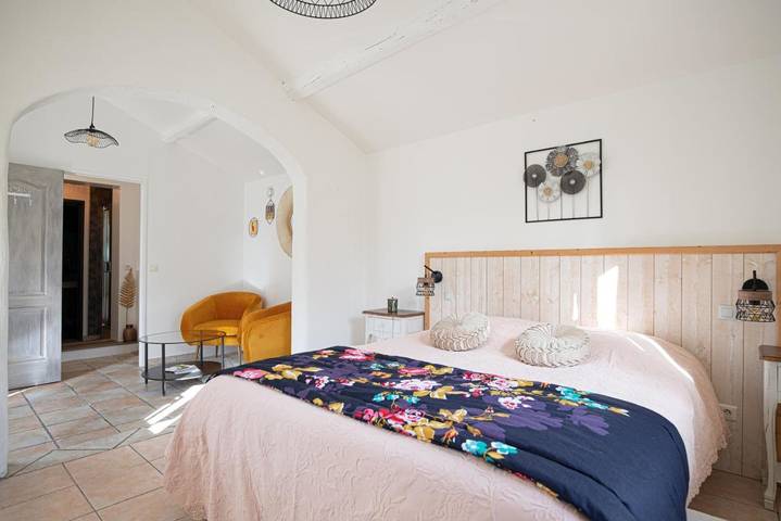 Chambre d’hôte pour 2 personnes, avec jacuzzi ainsi que jardin et piscine à Aix-en-Provence - 3