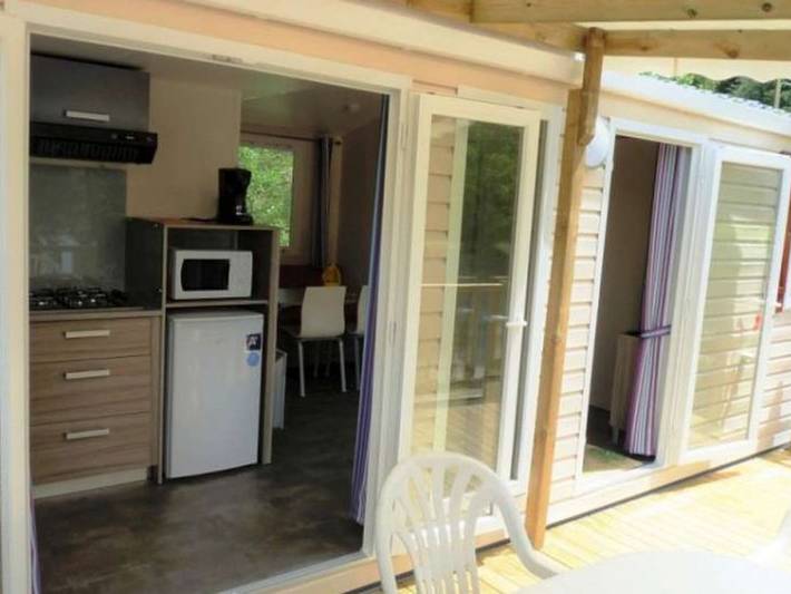 Mobil home pour 4 personnes, avec vue sur le lac et terrasse à Champagnac-le-Vieux - 2